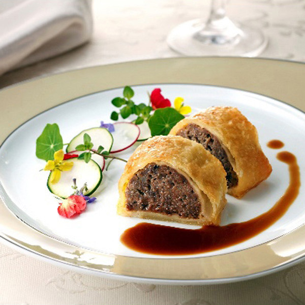 「ホテルオークラ」神戸牛ハンバーグ＆ビーフパイセットのサムネイル画像3