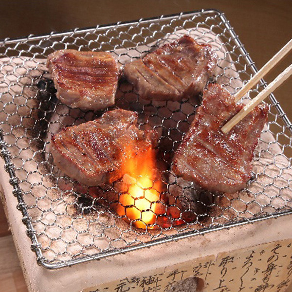 宮城・仙台「陣中」仔牛の牛タン丸ごと一本塩麹熟成セットのサムネイル画像2