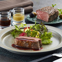 「TERAKOYA」監修2種のソースで味わうローストビーフ