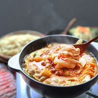 香川オリーブ豚旨辛チゲ鍋２人前