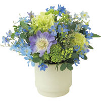 生花アレンジブルーＳ（ボックス：ミルキーホワイト）