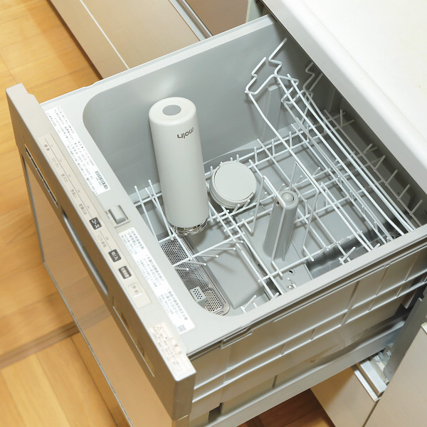 モルン　たためるハンドル型真空断熱スリムボトル（５００ｍｌ） ホワイトのサムネイル画像1