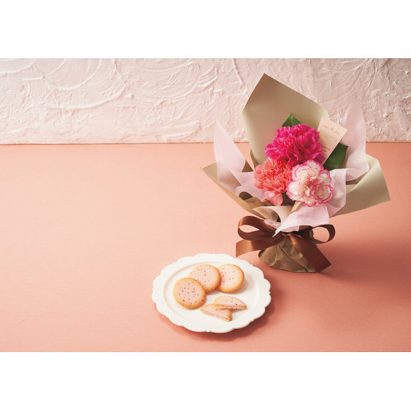 【母の日専用】ゴディバ　あまおう苺クッキーとスタンディングブーケのセットのサムネイル画像4