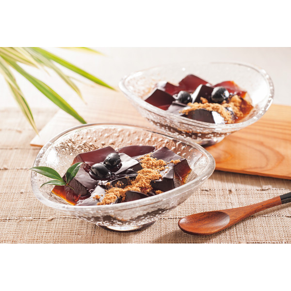 京都　萬屋琳窕　黒豆入り黒蜜わらび餅のサムネイル画像1