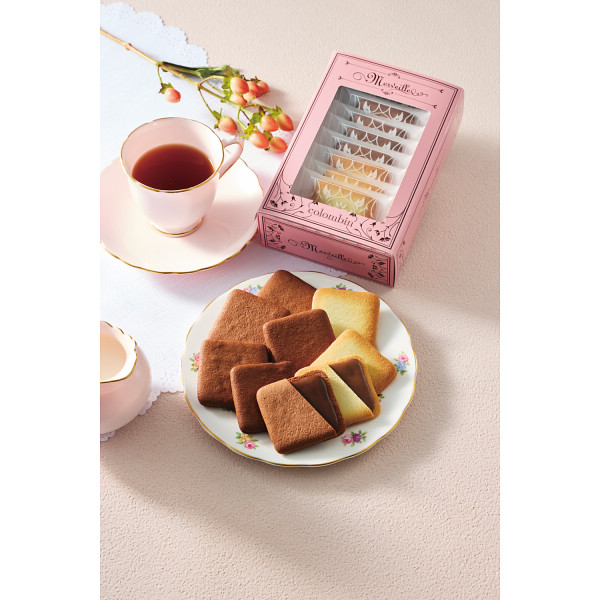 銀座コロンバン東京　チョコサンドクッキー（９枚入）のサムネイル画像1