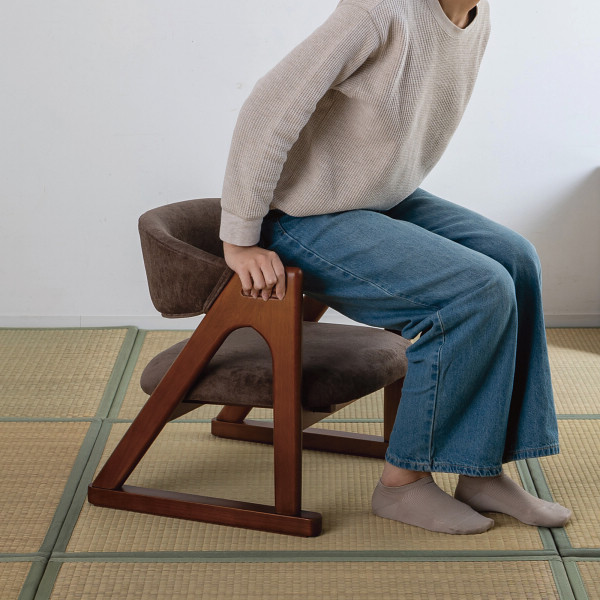 らくらく立ち上がり低座椅子 ブラウンのサムネイル画像1