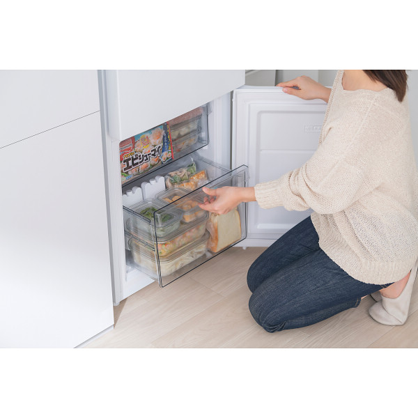 アイリスオーヤマ　冷凍冷蔵庫（１４０ｌ）のサムネイル画像2