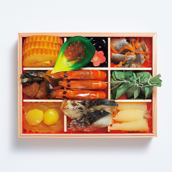 京都　日本料理店　『一献うえ原』　監修　和風おせち「鞍馬」三段重のサムネイル画像1